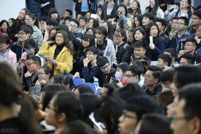 开元体育官网张雪峰不建议报考的专业并非都是冷门专业到底是哪十大专业？(图4)