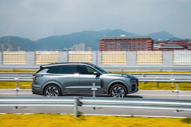 开元体育官网最新版摩卡DHT-PHEV对比领克09PHEV、岚图FREE、问界M(图6)