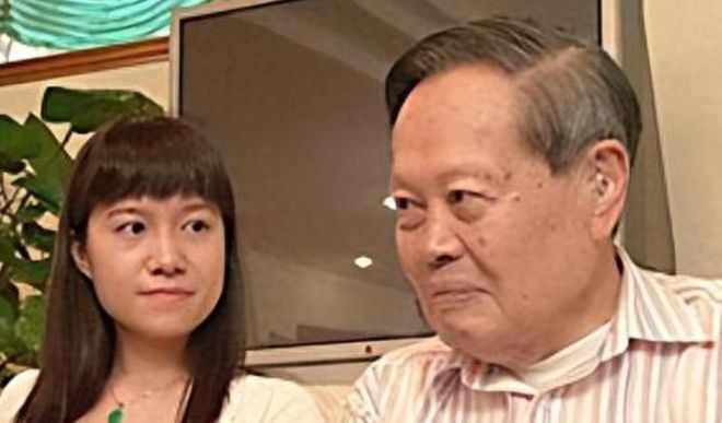 开元体育官网翁帆：杨先生不“精”他很傻留别墅给自己是因为我们真的没钱(图10)